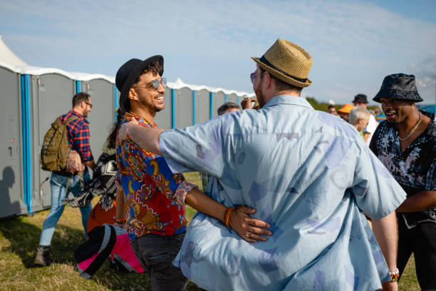 Best Affordable portable toilet rental  in Mackinaw, IL